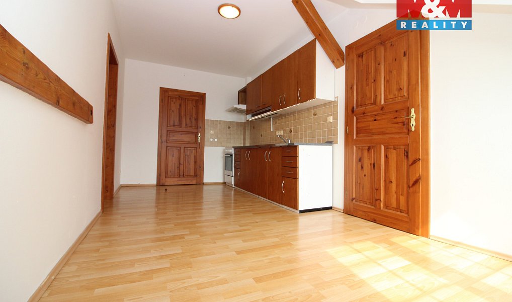 Prodej bytu 2+1 92 m², Nový Bor – náhled fotky 8