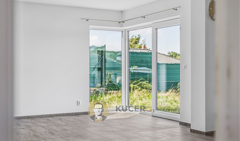 Prodej domu 124 m² s pozemkem 235 m², Neratovice – náhled fotky 2