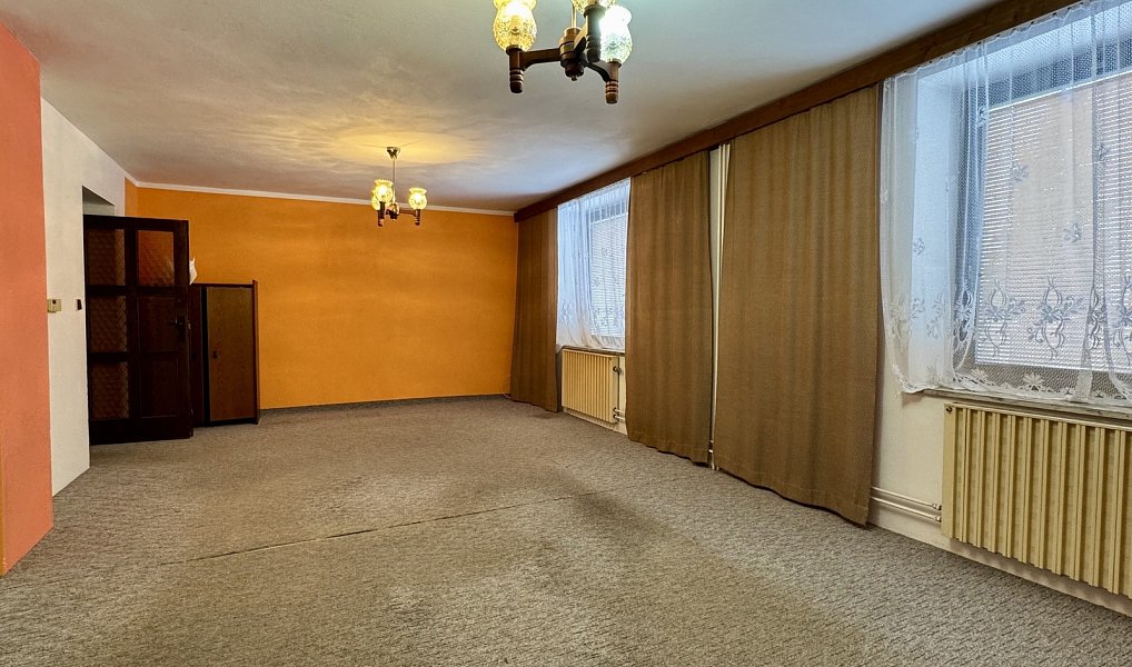 Prodej domu 239 m² s pozemkem 1 210 m², Ženklava – náhled fotky 8