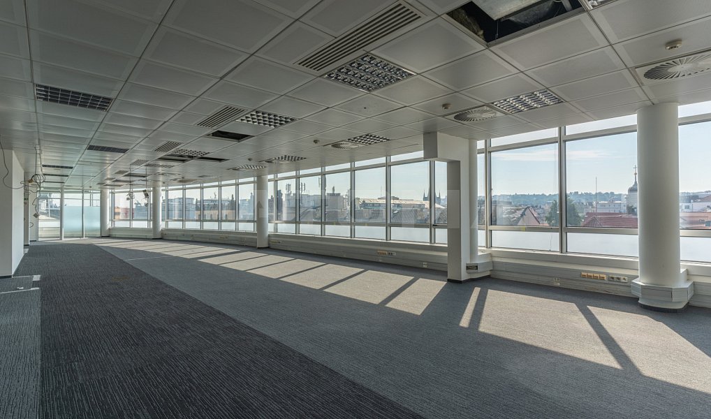 Pronájem kanceláře 132 m², Praha – náhled fotky 2