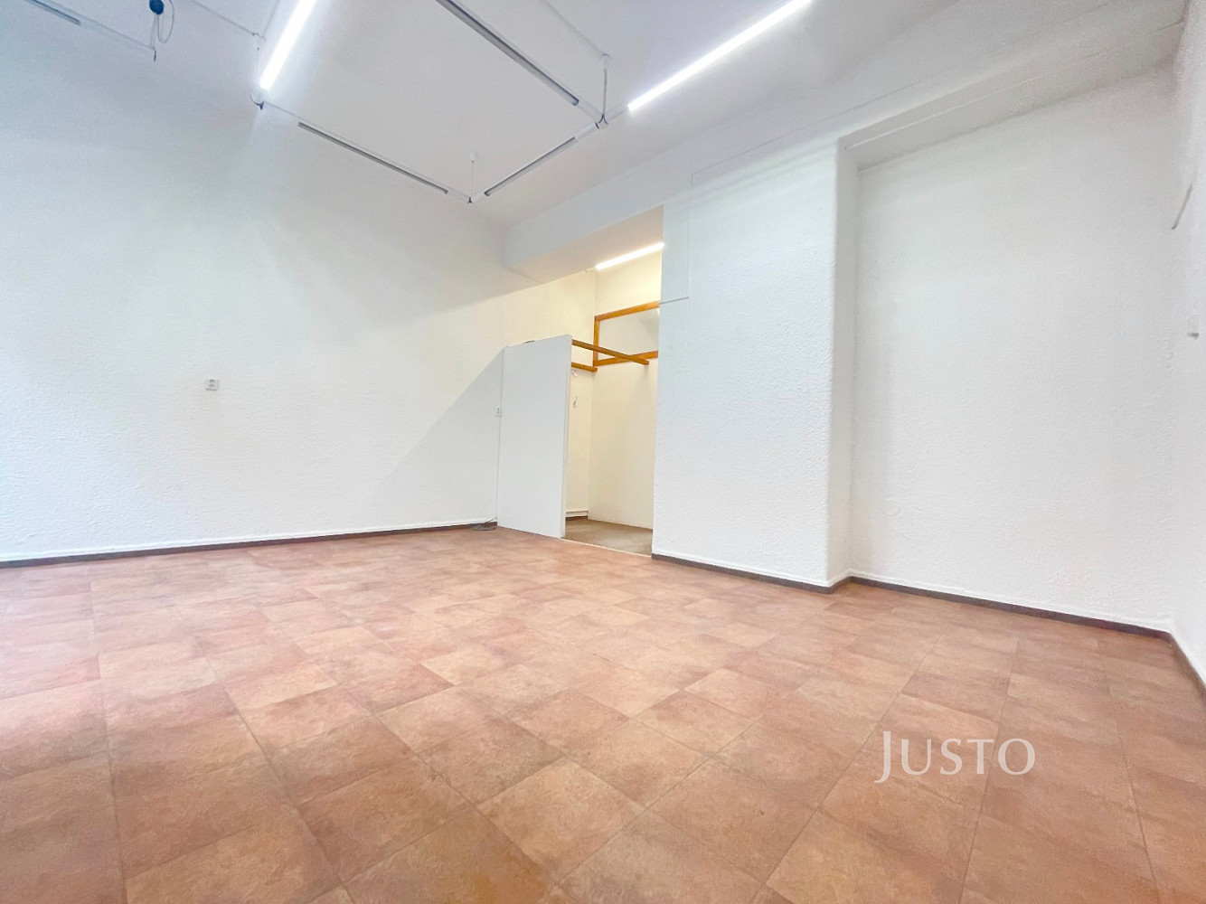 Pronájem kanceláří 48 m² – pohled 3