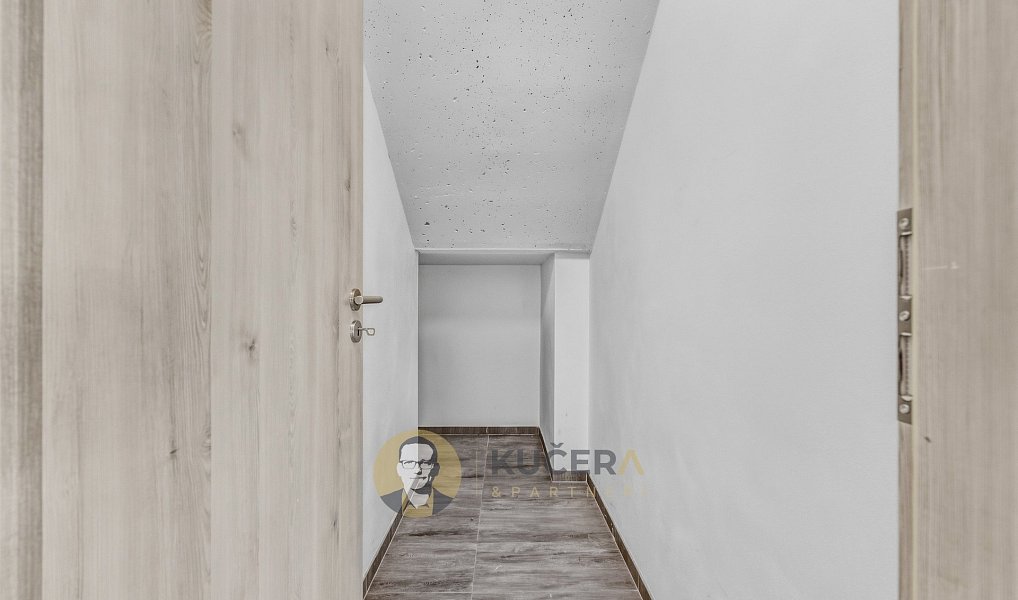 Prodej domu 124 m² s pozemkem 235 m², Neratovice – náhled fotky 36