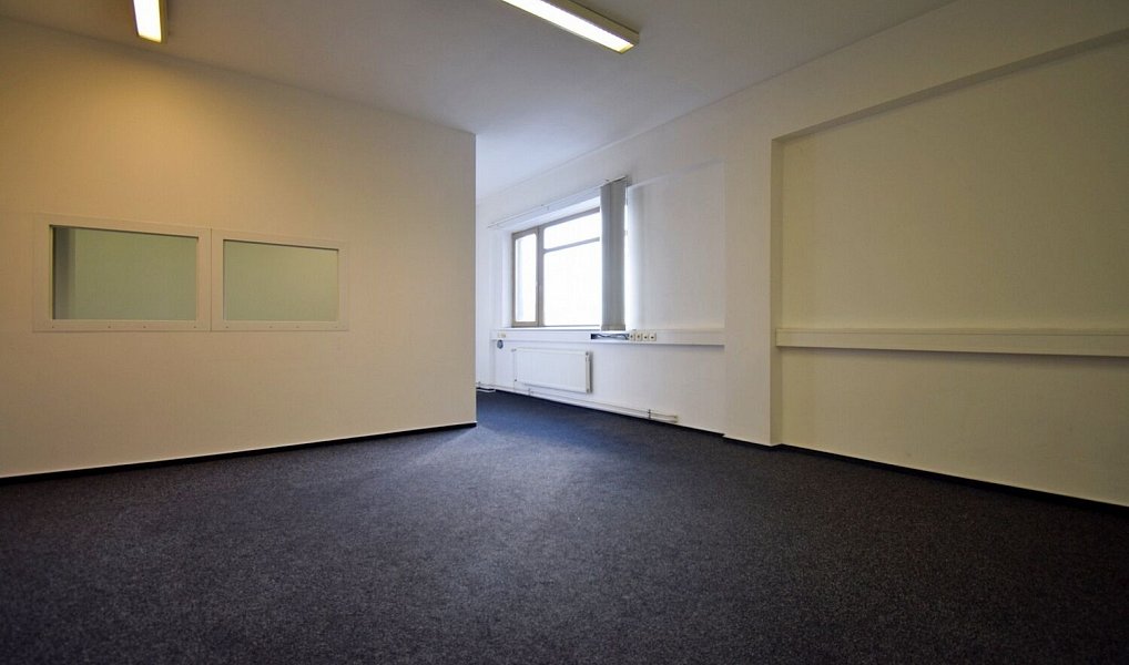 Pronájem kanceláře 58 m², Zdiby – náhled fotky 3