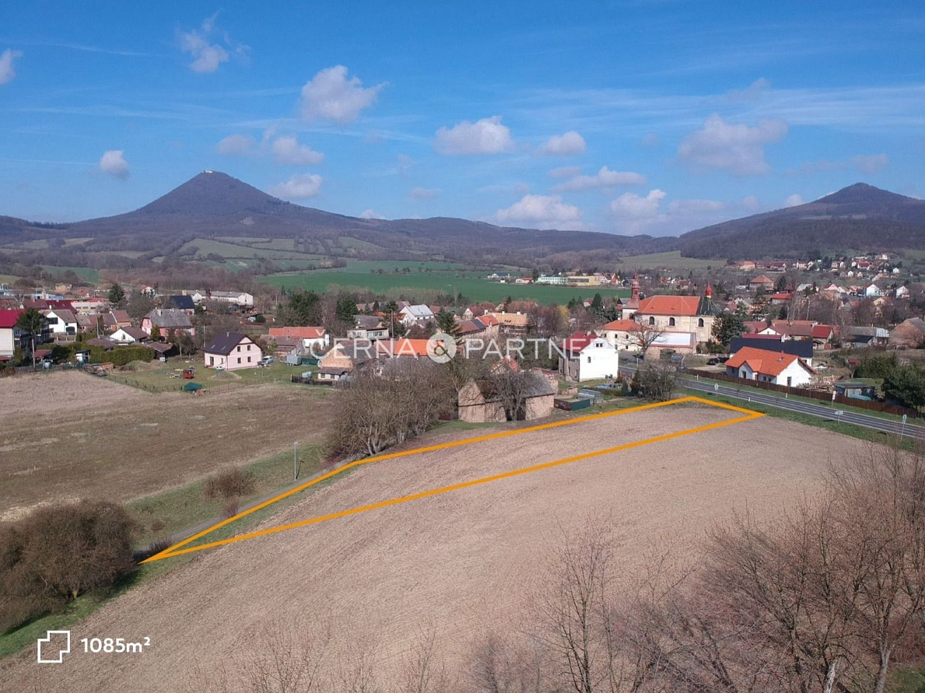 Prodej stavebního pozemku 1 085 m²