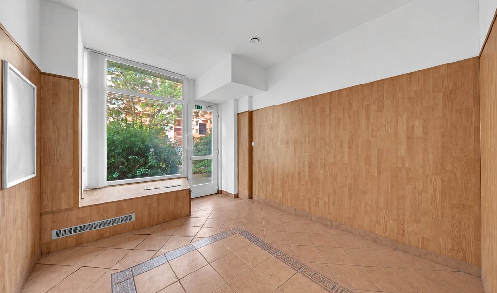 Prodej obchodních prostor 65 m², Pardubice – náhled fotky 2