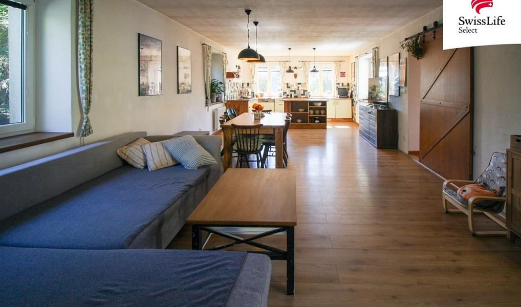 Prodej domu 255 m² s pozemkem 1 349 m², Zvíkov – náhled fotky 2