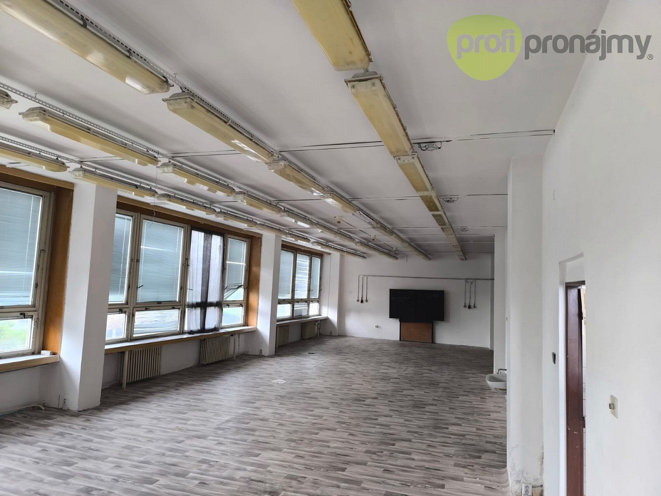 Pronájem výrobních prostor 138 m² – fotografie 4