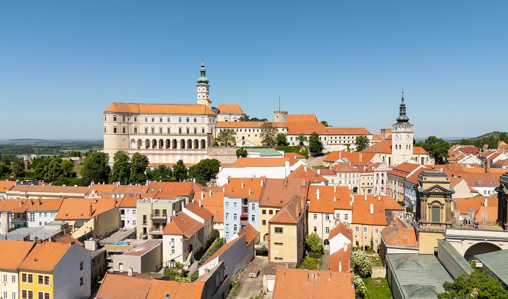 Prodej ubytovacího objektu 820 m², Mikulov – náhled fotky 31