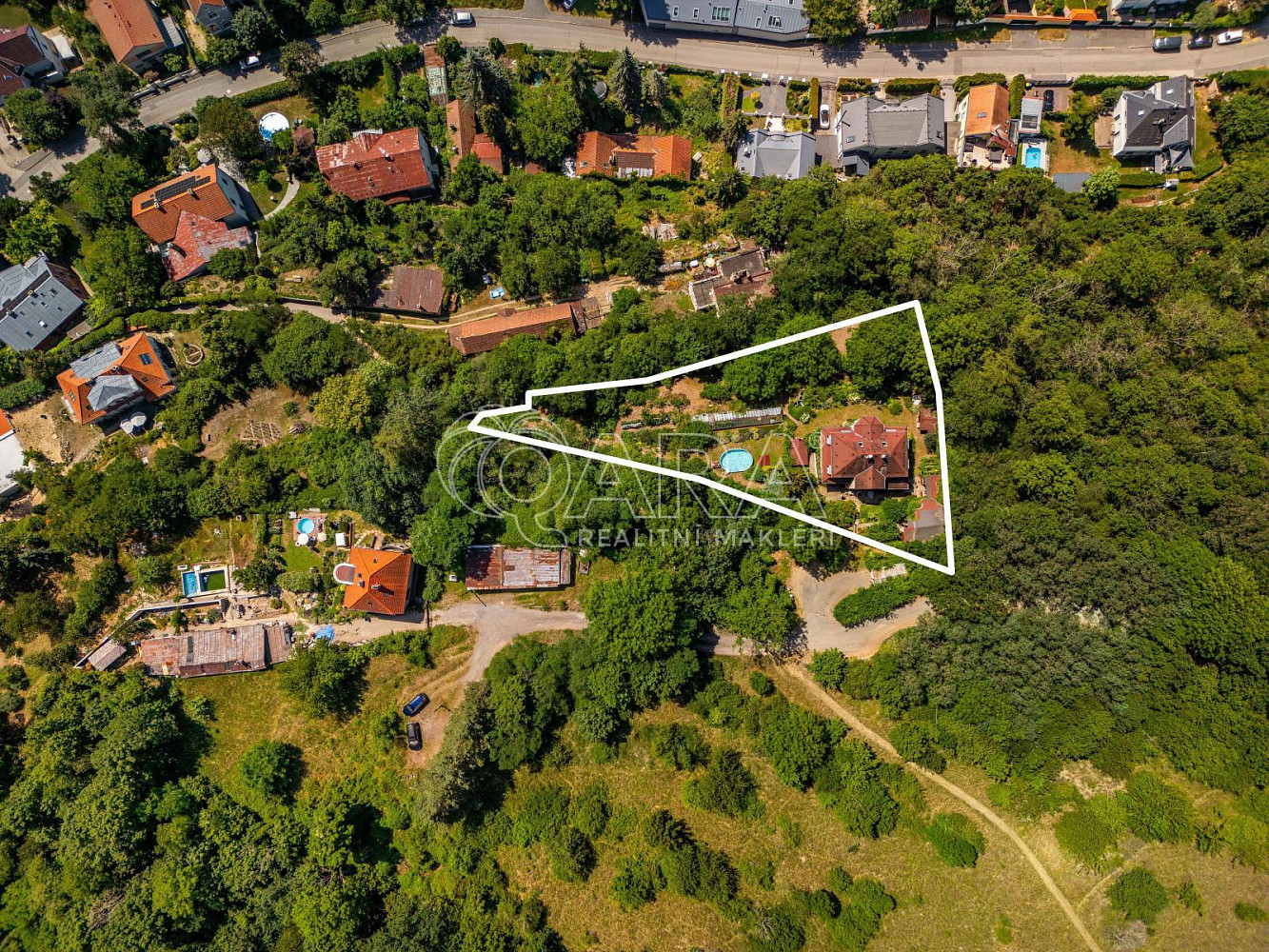 Prodej domu 244 m² s pozemkem 1 821 m² – fotografie 4