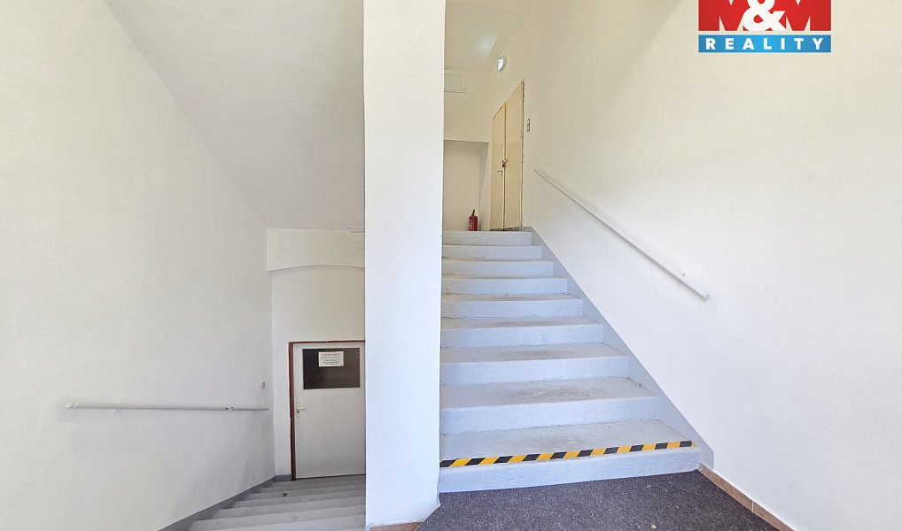 Pronájem obchodních prostor 157 m², Karlovy Vary – náhled fotky 10