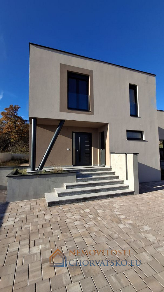 Prodej domu 136 m² s pozemkem 250 m² - Ansicht 5