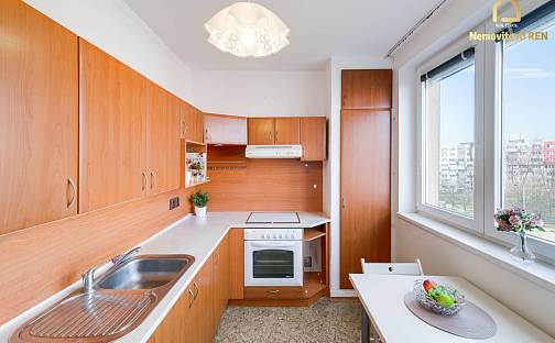 Prodej bytu 3+1 74 m², Výškovická, Ostrava - Zábřeh