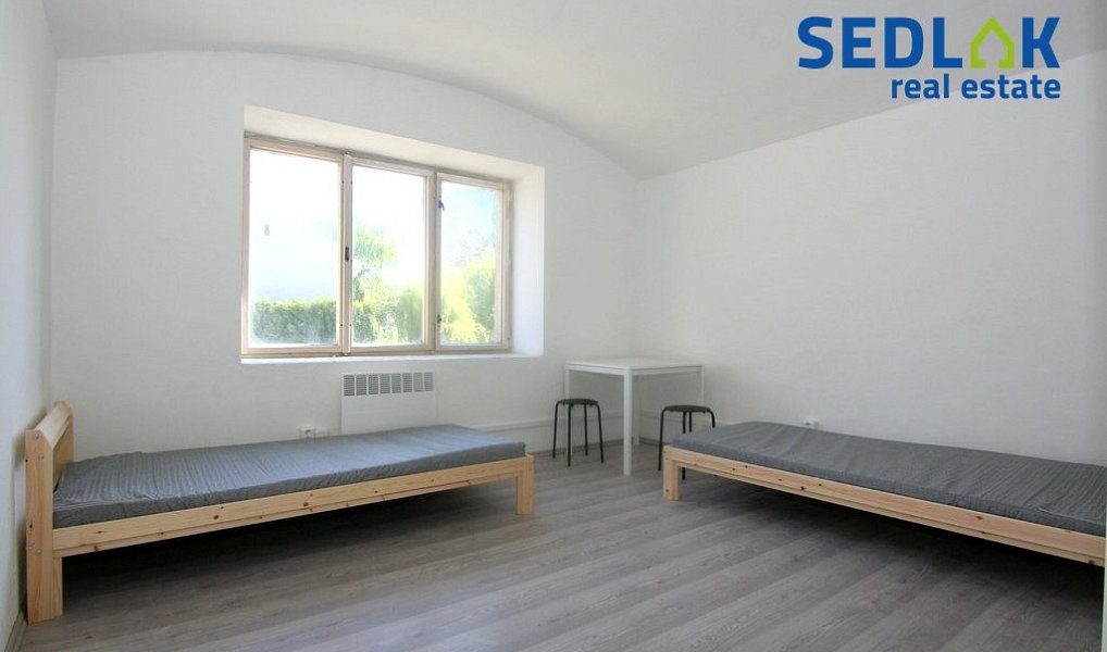 Prodej domu 173 m² s pozemkem 598 m², Odrovice – náhled fotky 8