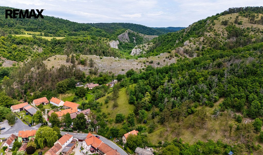 Prodej stavebního pozemku 2 004 m², Beroun – náhled fotky 19