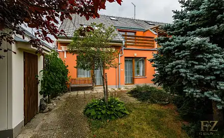 Prodej domu 138 m² s pozemkem 262 m², Zavadilka, České Budějovice - České Budějovice 2