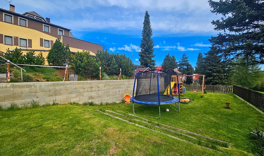 Prodej ubytovacího objektu 644 m², Kovářská – náhled fotky 4