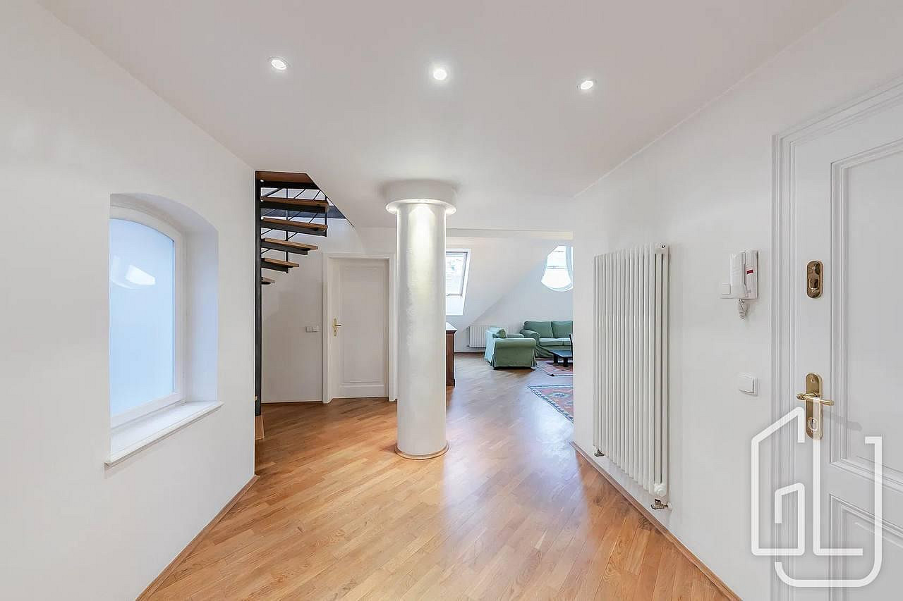Pronájem bytu 3+1 108 m²