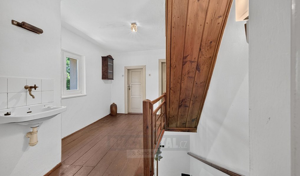 Prodej domu 339 m² s pozemkem 9 216 m², Mirkovice – náhled fotky 19