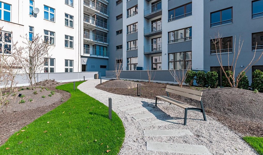 Pronájem bytu 1+kk 28 m², Praha – náhled fotky 7