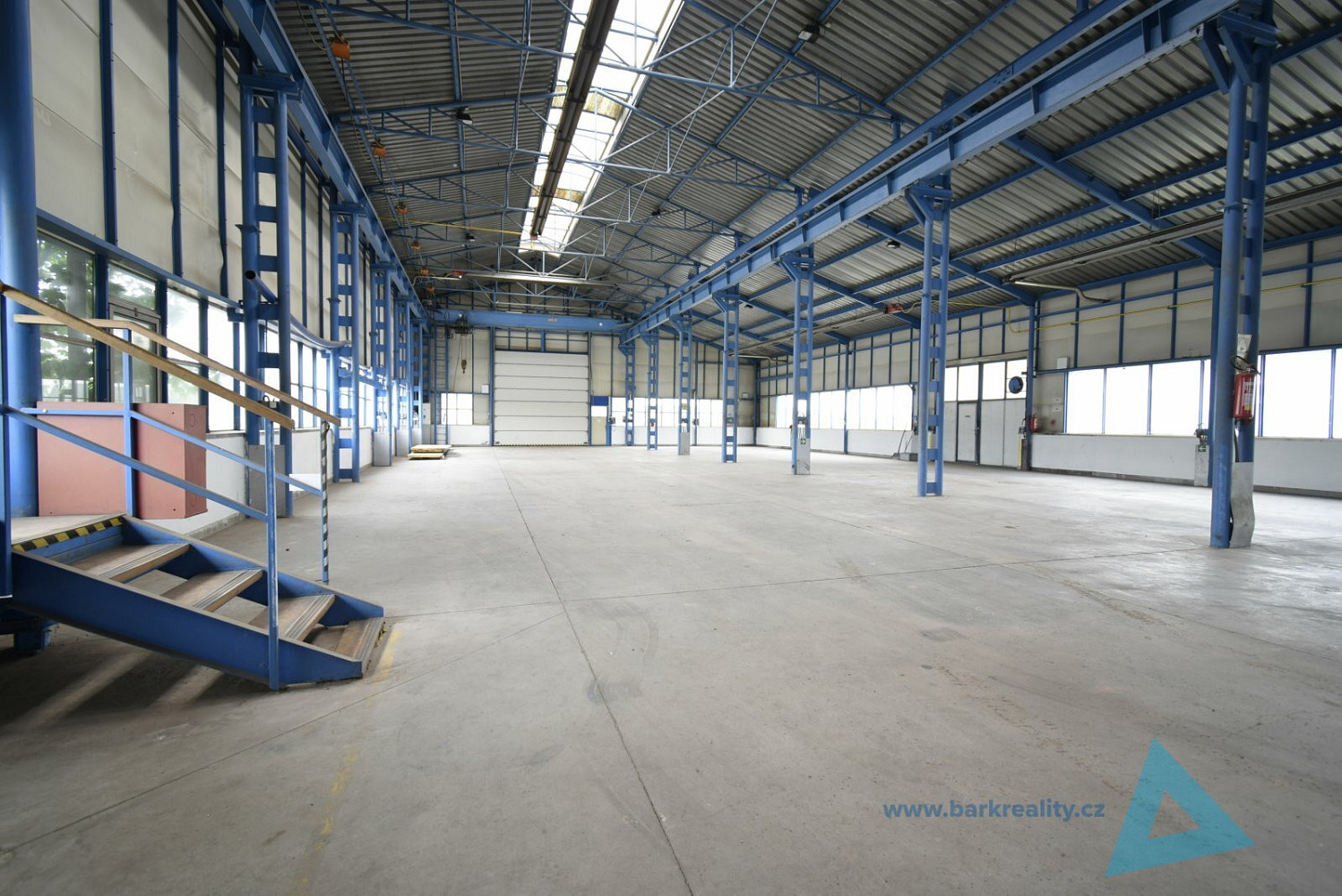 Pronájem skladovacích prostor 648 m²