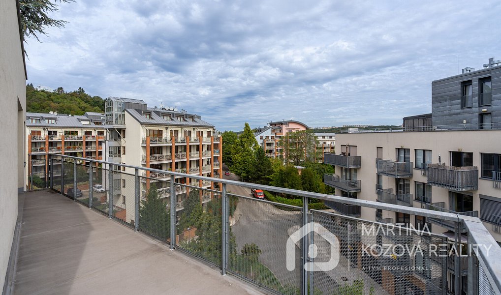 Prodej bytu 4+1 139 m², Praha – náhled fotky 31