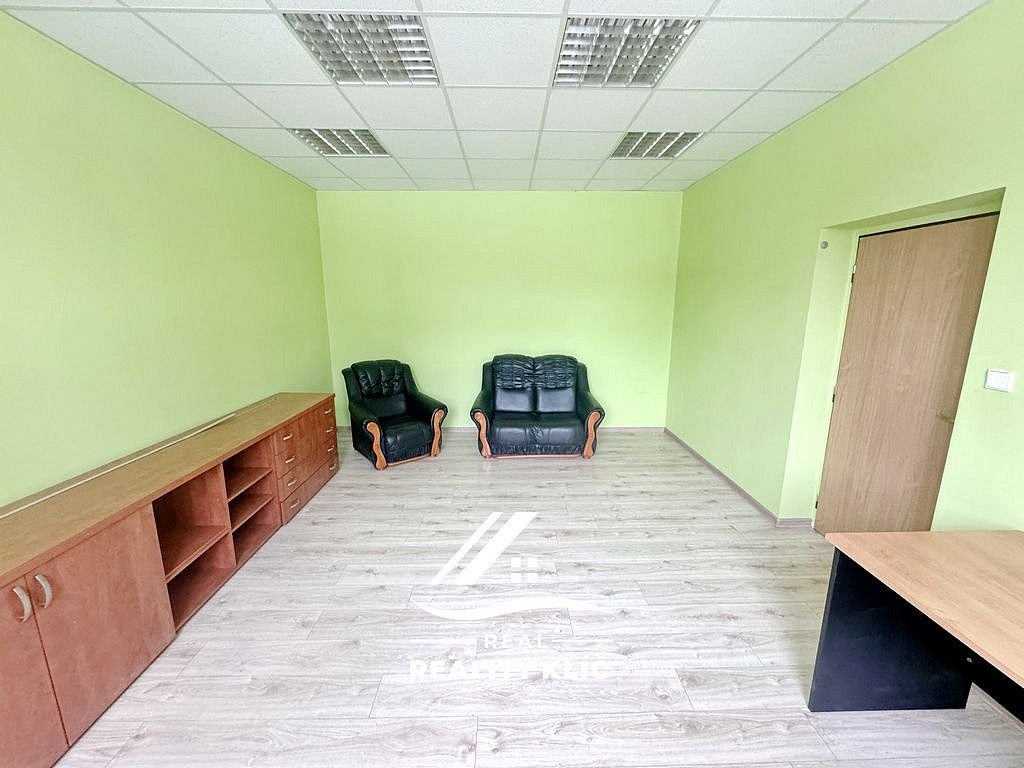 Pronájem kanceláře 22 m² – fotografie 2