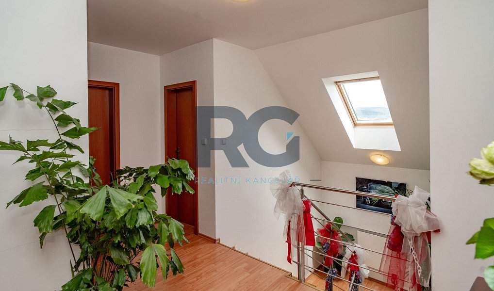 Prodej domu 226 m² s pozemkem 1 089 m², Písek – náhled fotky 22