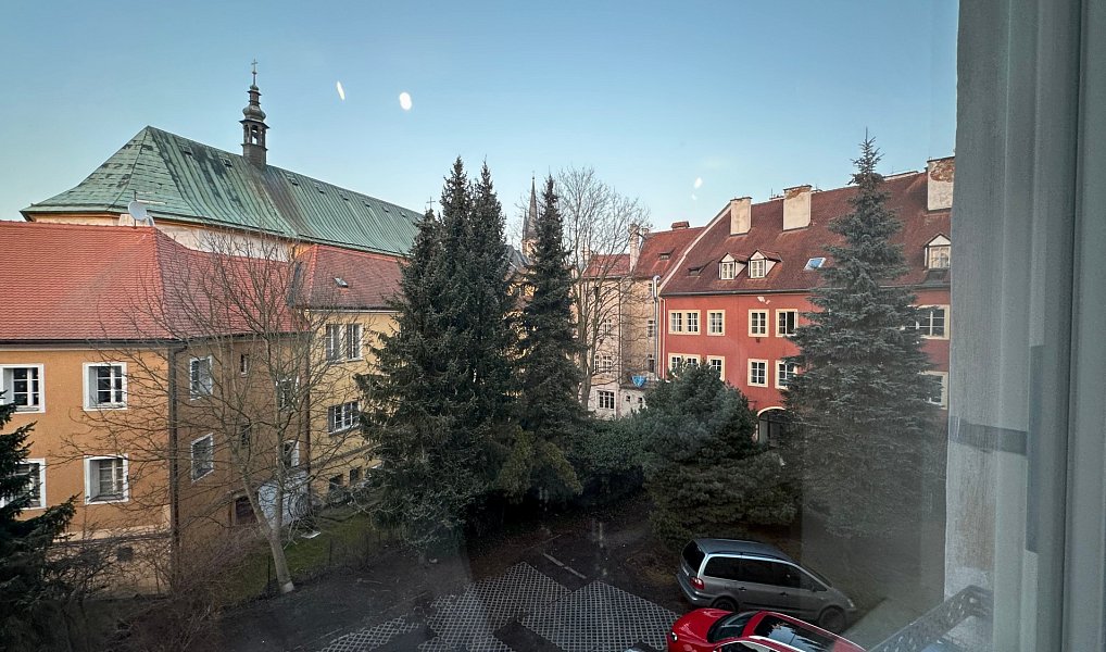 Pronájem bytu 1+kk 25 m², Cheb – náhled fotky 7