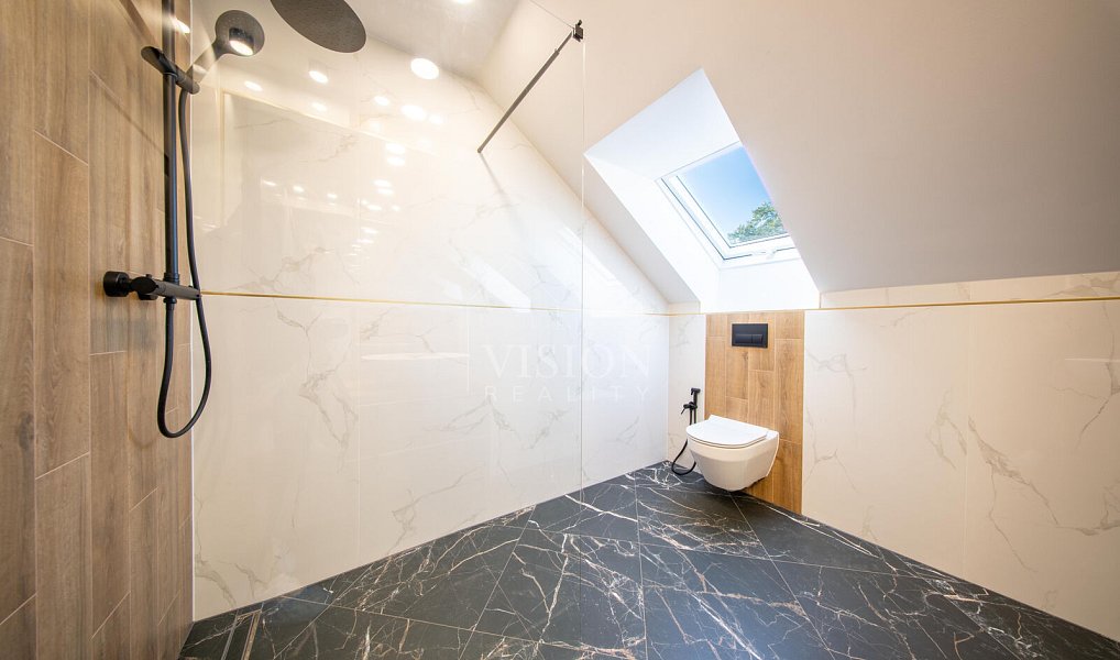 Prodej domu 272 m² s pozemkem 1 091 m², Kamenice – náhled fotky 34