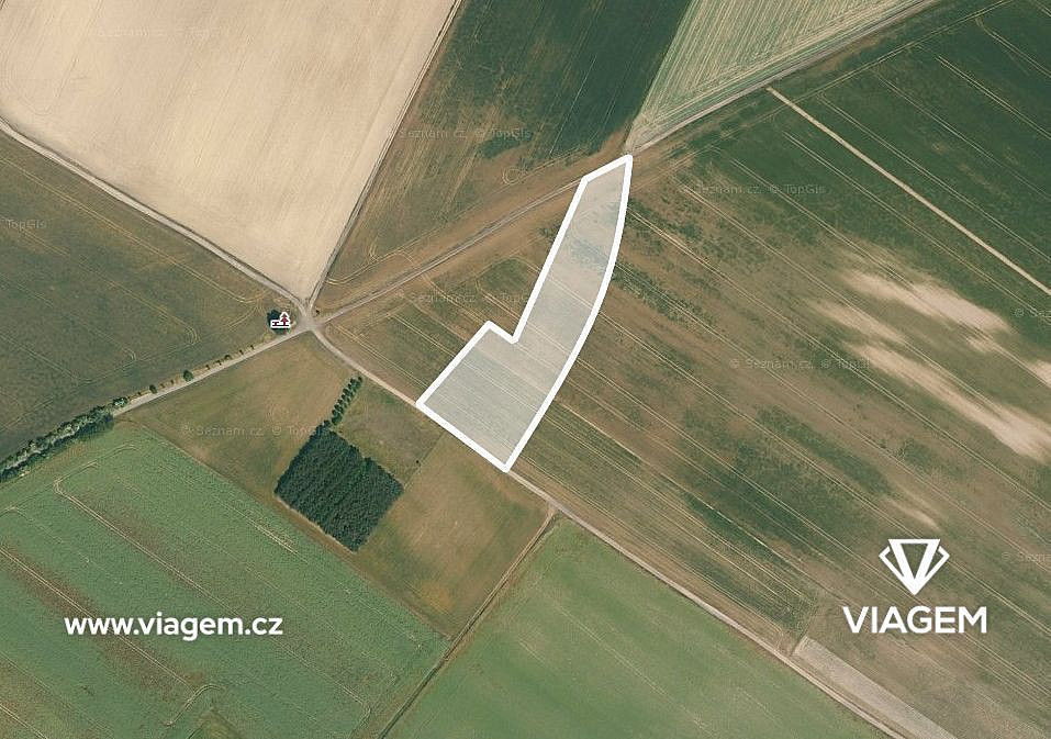 Prodej pole 4 453 m²
