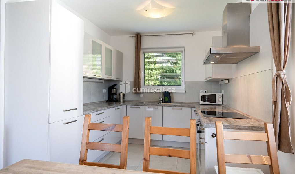 Prodej domu 100 m² s pozemkem 869 m², Lipno nad Vltavou – náhled fotky 22