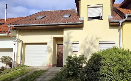 Pronájem domu 160 m² s pozemkem 180 m², Na Božkovně, Praha 9 - Újezd nad Lesy