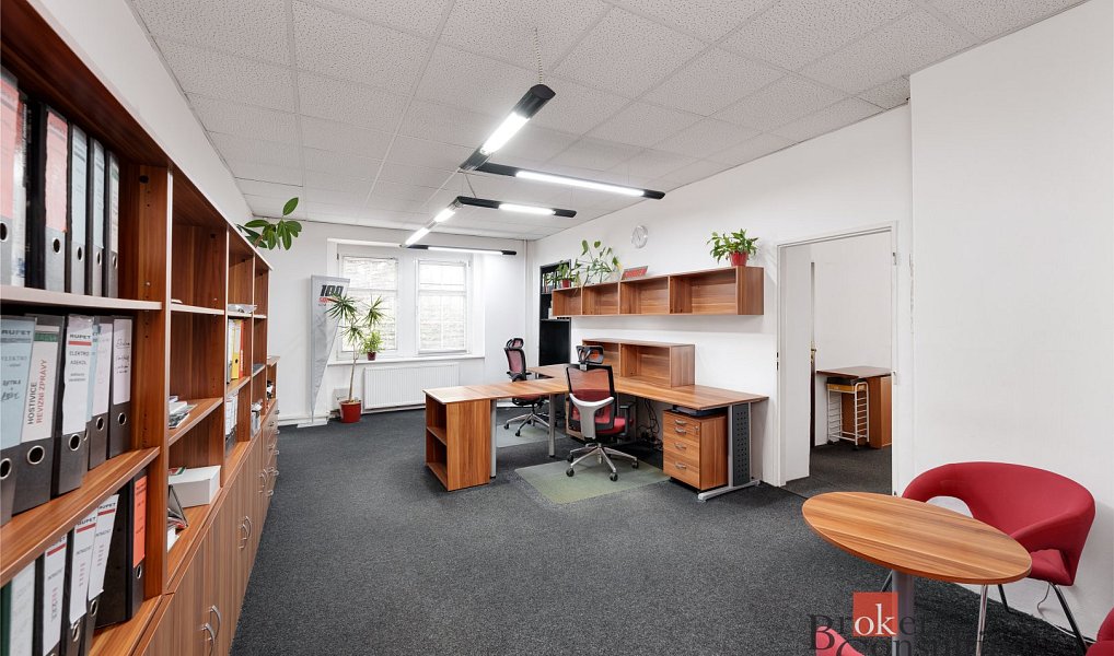 Prodej domu 1 000 m² s pozemkem 2 969 m², Hostivice – náhled fotky 42