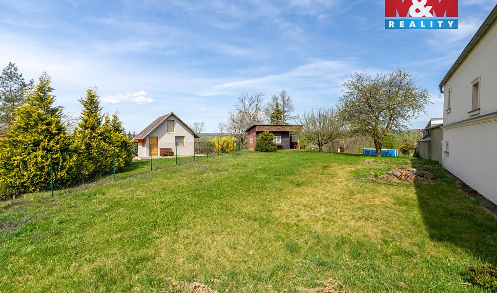 Prodej stavebního pozemku 1 435 m², Chuderov – náhled fotky 7
