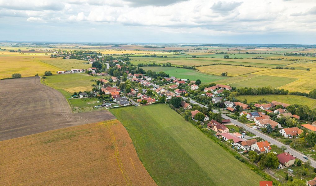 Prodej stavebního pozemku 5 502 m², Dolní Roveň – náhled fotky 10