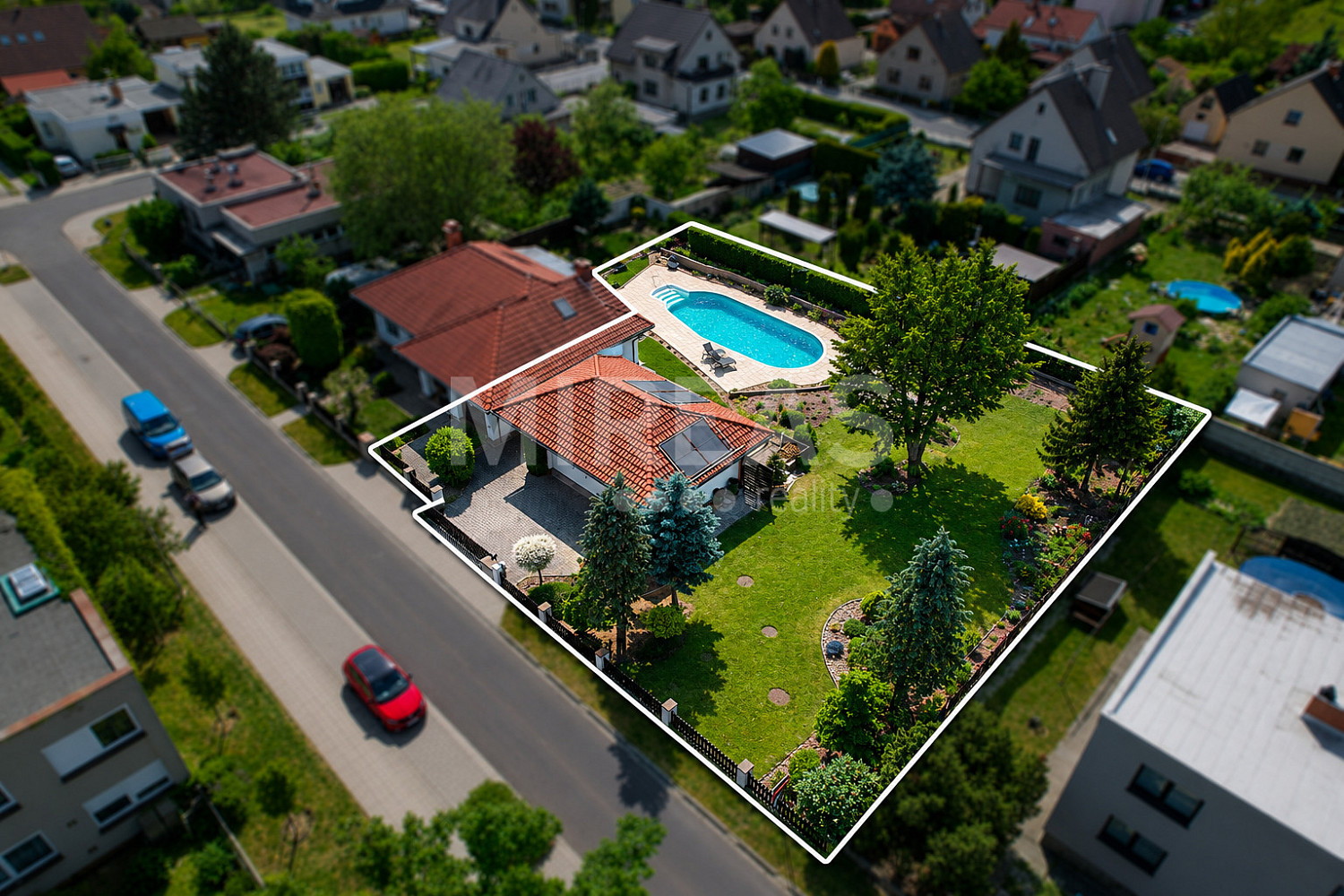 Prodej stavebního pozemku 812 m² – fotografie 2