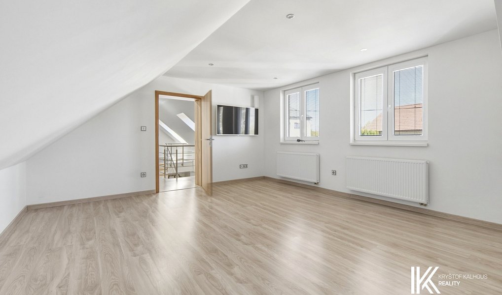 Prodej domu 205 m² s pozemkem 368 m², Třebnouševes – náhled fotky 17