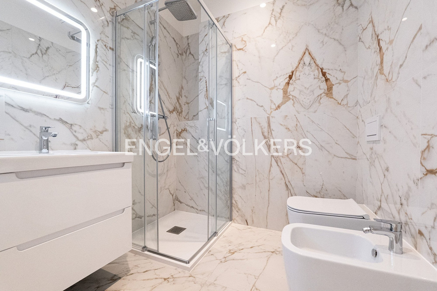 Pronájem bytu 3+kk 75 m² – fotografie 5