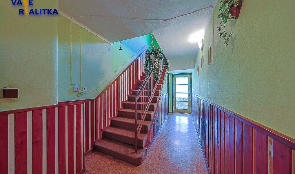 Prodej domu 180 m² s pozemkem 1 484 m², Partutovice – náhled fotky 4