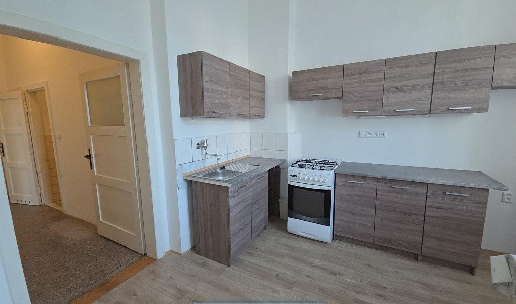 Pronájem bytu 2+1 54 m², Krnov – náhled fotky 4
