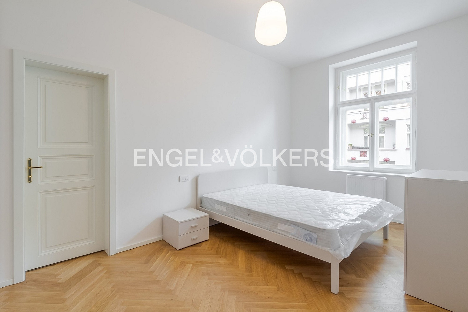 Pronájem bytu 3+kk 90 m² — photo 4