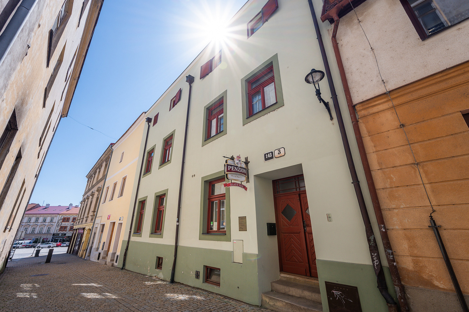 Prodej nájemního domu, činžáku 690 m²
