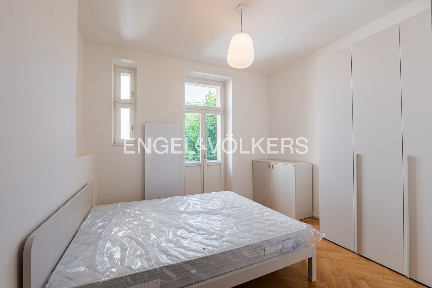 Pronájem bytu 3+kk 75 m² – fotografie 3
