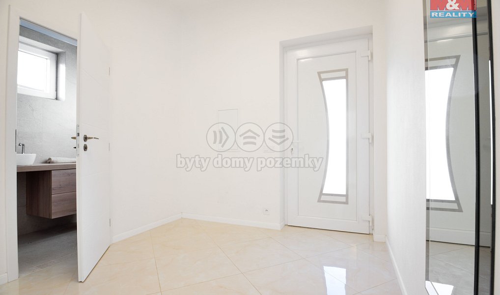 Prodej domu 234 m² s pozemkem 902 m², Kralupy nad Vltavou – náhled fotky 25