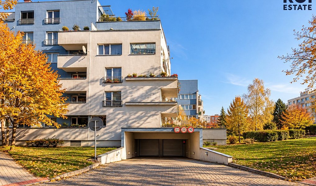 Pronájem bytu 2+kk 57 m², Praha – náhled fotky 2