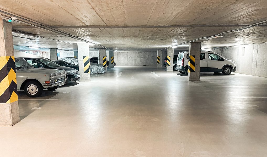 Prodej garážového stání, 14 m2, ul. V Dolině, Praha-Michle, Praha – náhled fotky 9
