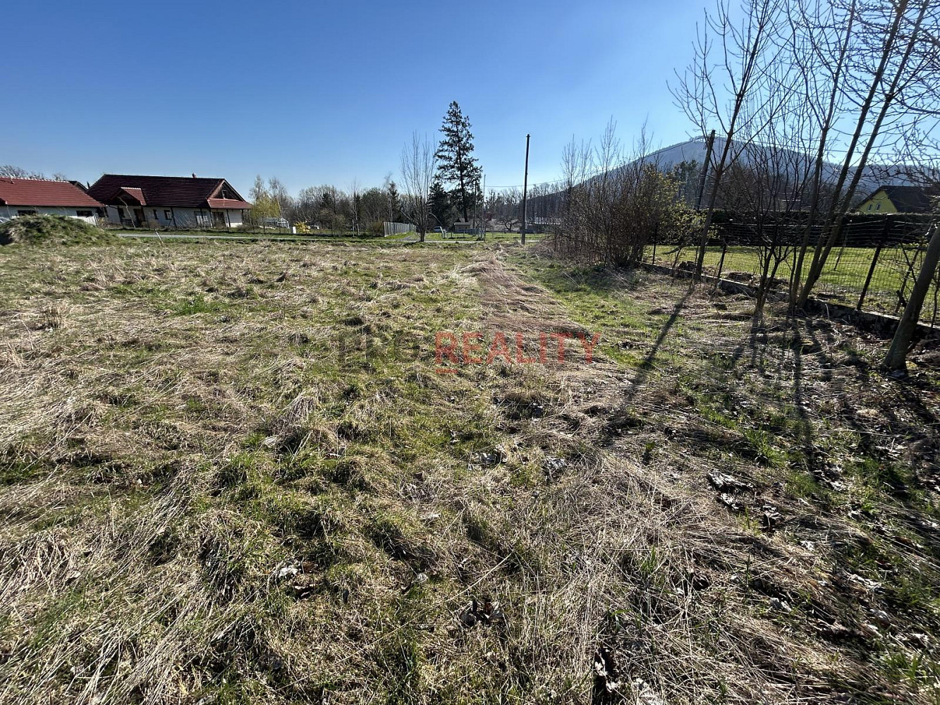 Prodej stavebního pozemku 3 705 m² – pohled 4