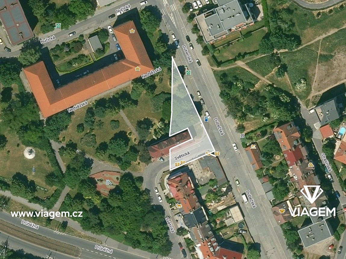 Prodej komerčního pozemku 221 m²
