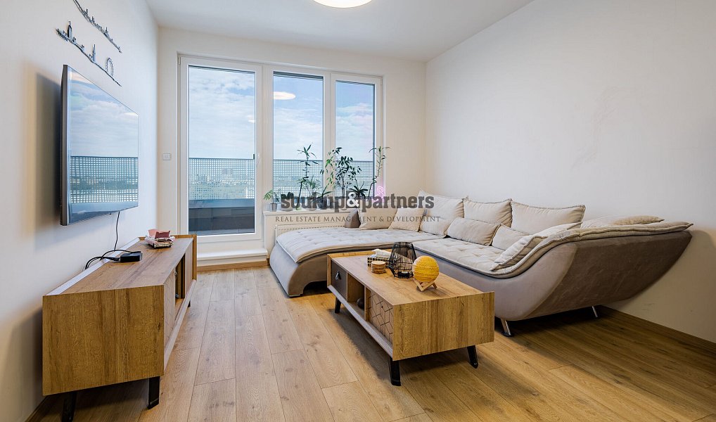 Pronájem bytu 2+kk 56 m², Praha – náhled fotky 5