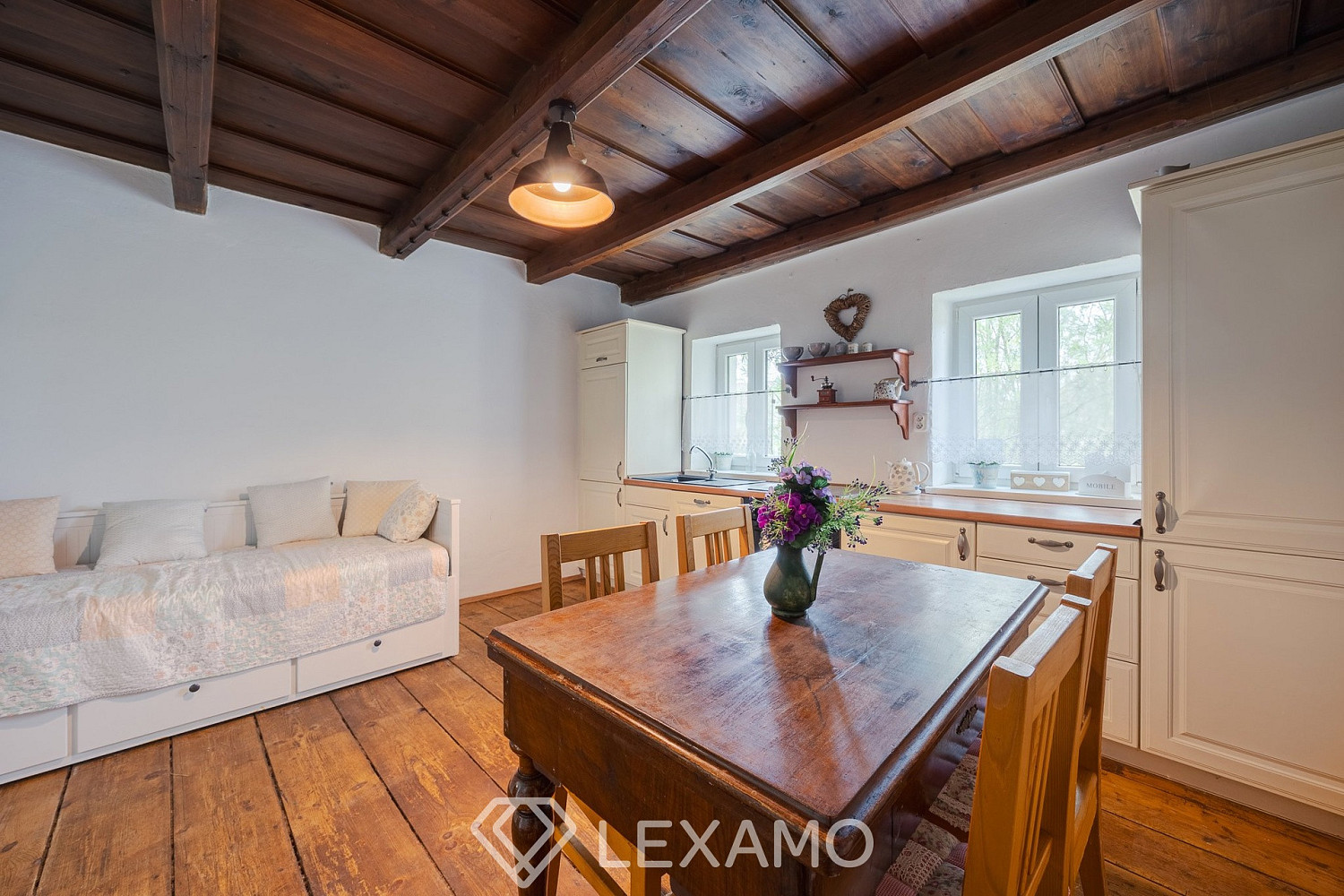 Prodej domu 90 m² s pozemkem 523 m²